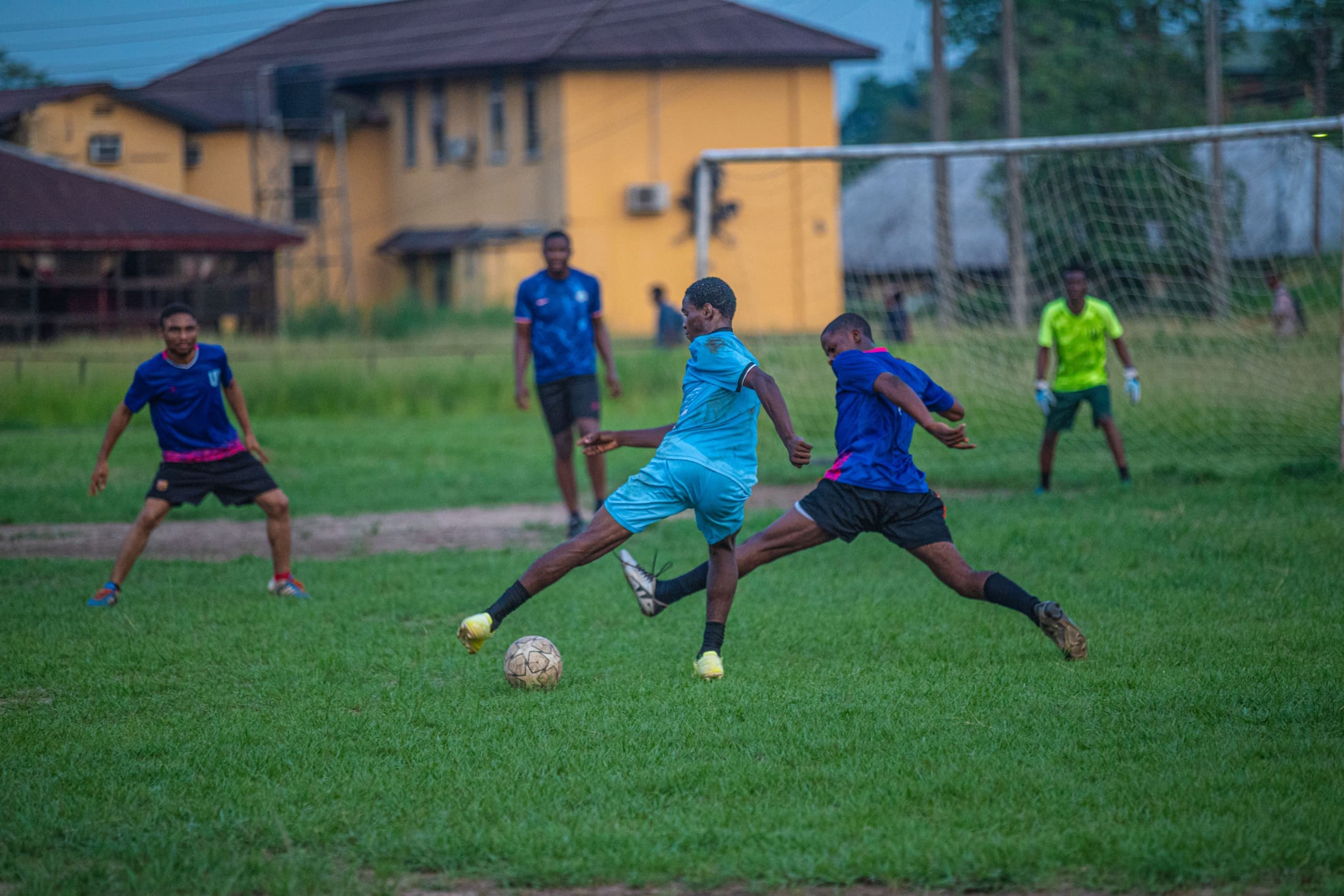 NAAKIMS Worldwide Football 4